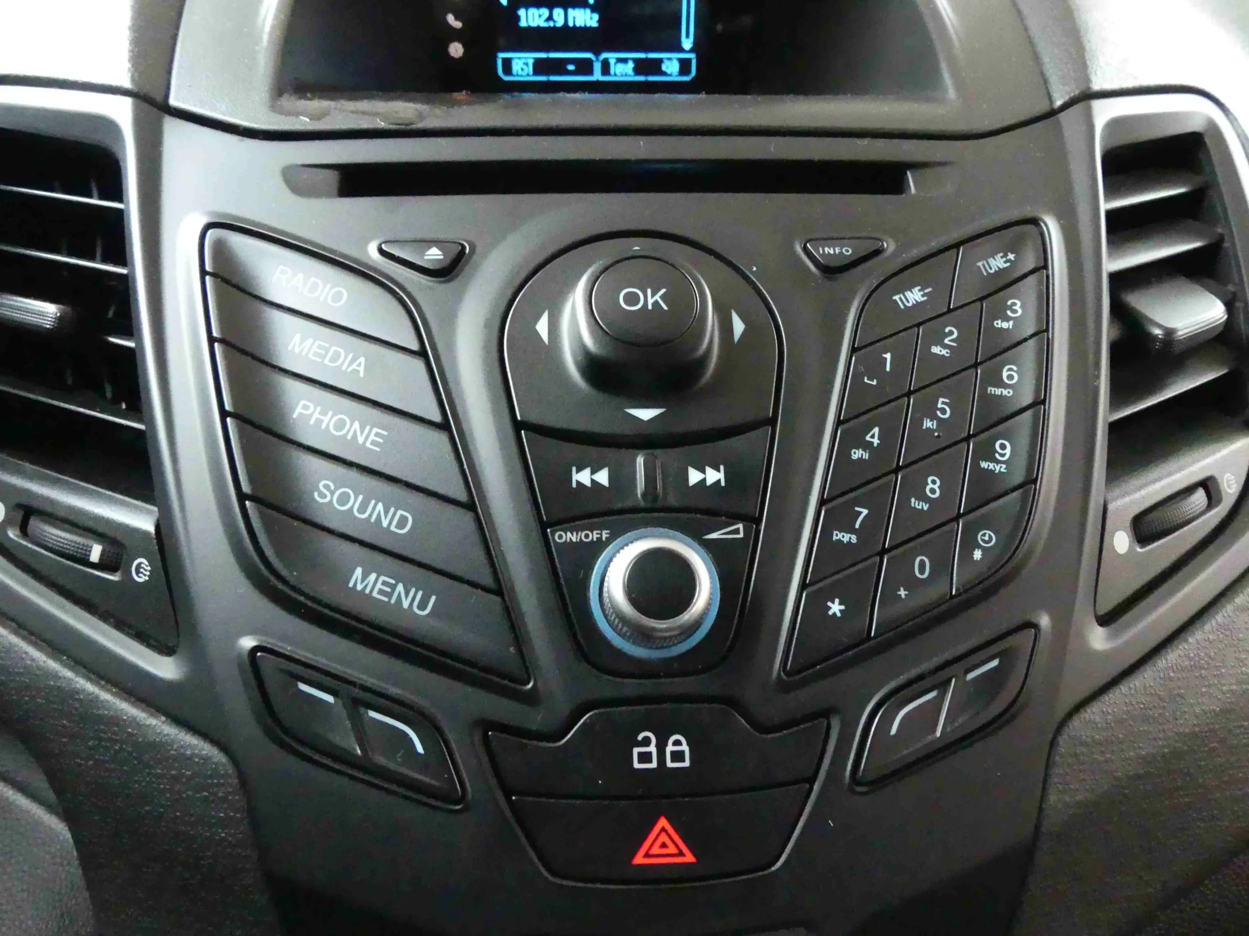 Radio Ford Fiesta Mk7 - Instrukcja Obsługi I Ustawienia | Radio Galicja
